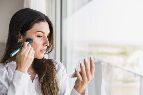 How to Prep Your Skin Before Applying Makeup